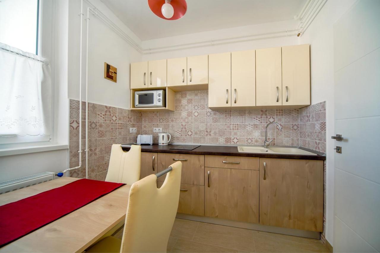 Illy Apartman Apartment เอ็กเกอร์ ภายนอก รูปภาพ